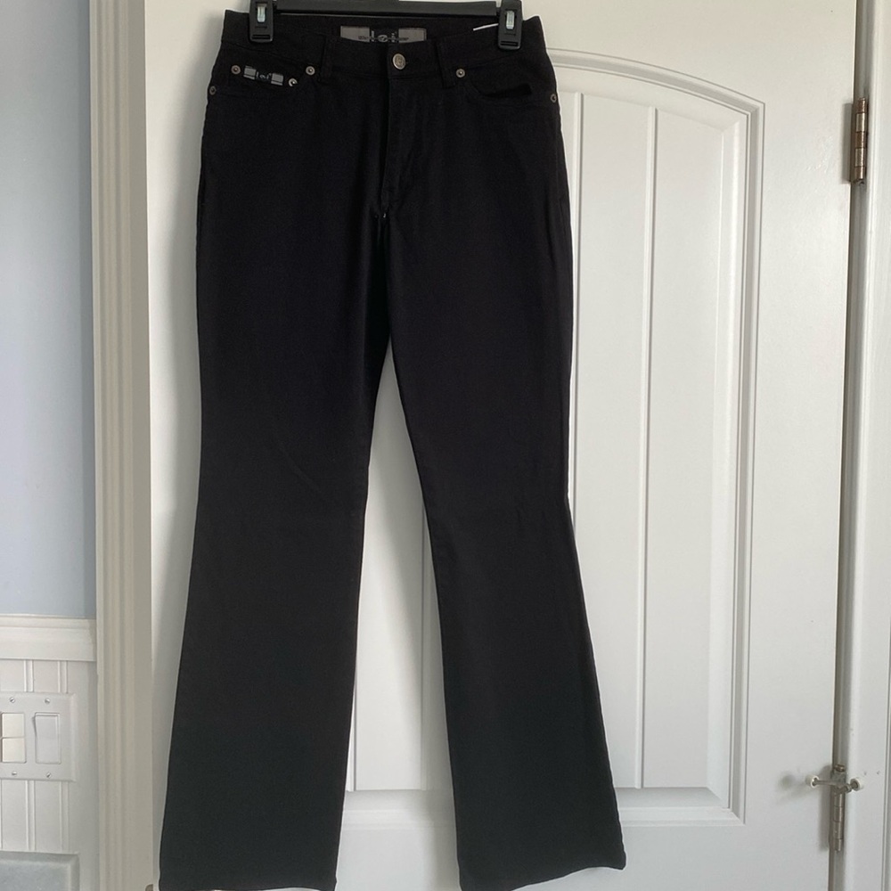 Black Mid-Rise Straight Leg LEI Jeans Juniors